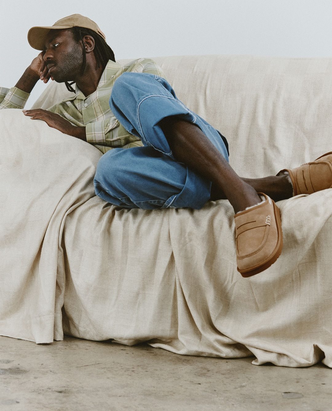 UGG × J.W. ANDERSON コラボ2型が2026年 10/15 発売 (アグ J.W.アンダーソン)