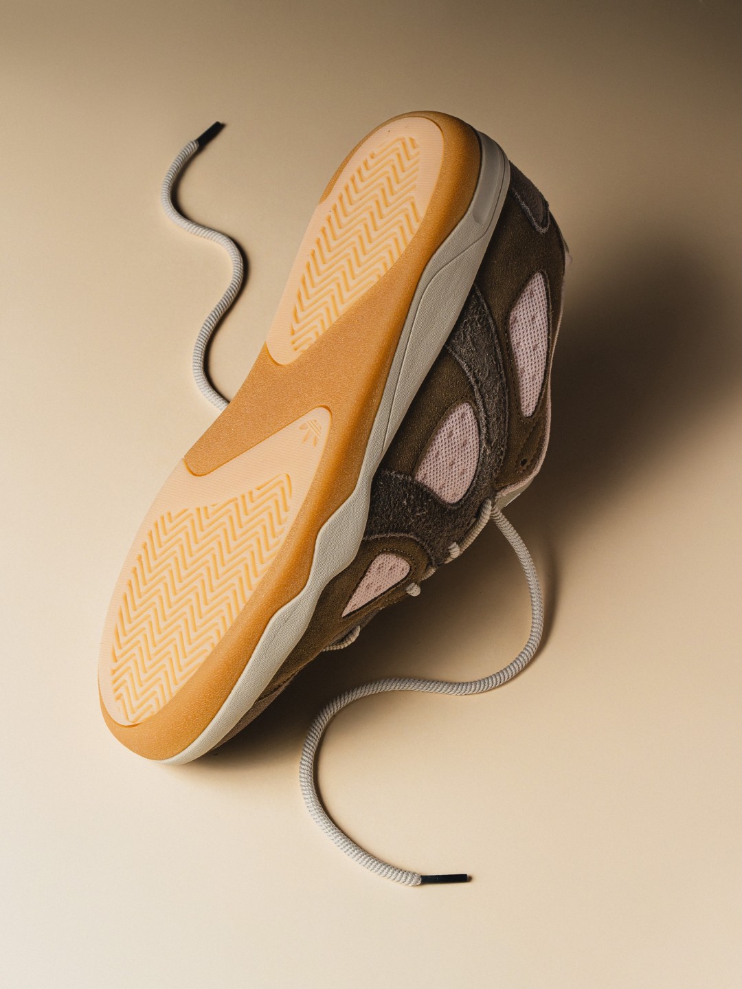 【2026年 11/8 発売予定】BAD BUNNY × adidas Originals BadBo 1.0 & 1.1 (バッドバニー アディダス オリジナルス) [LC5290/LM5057]