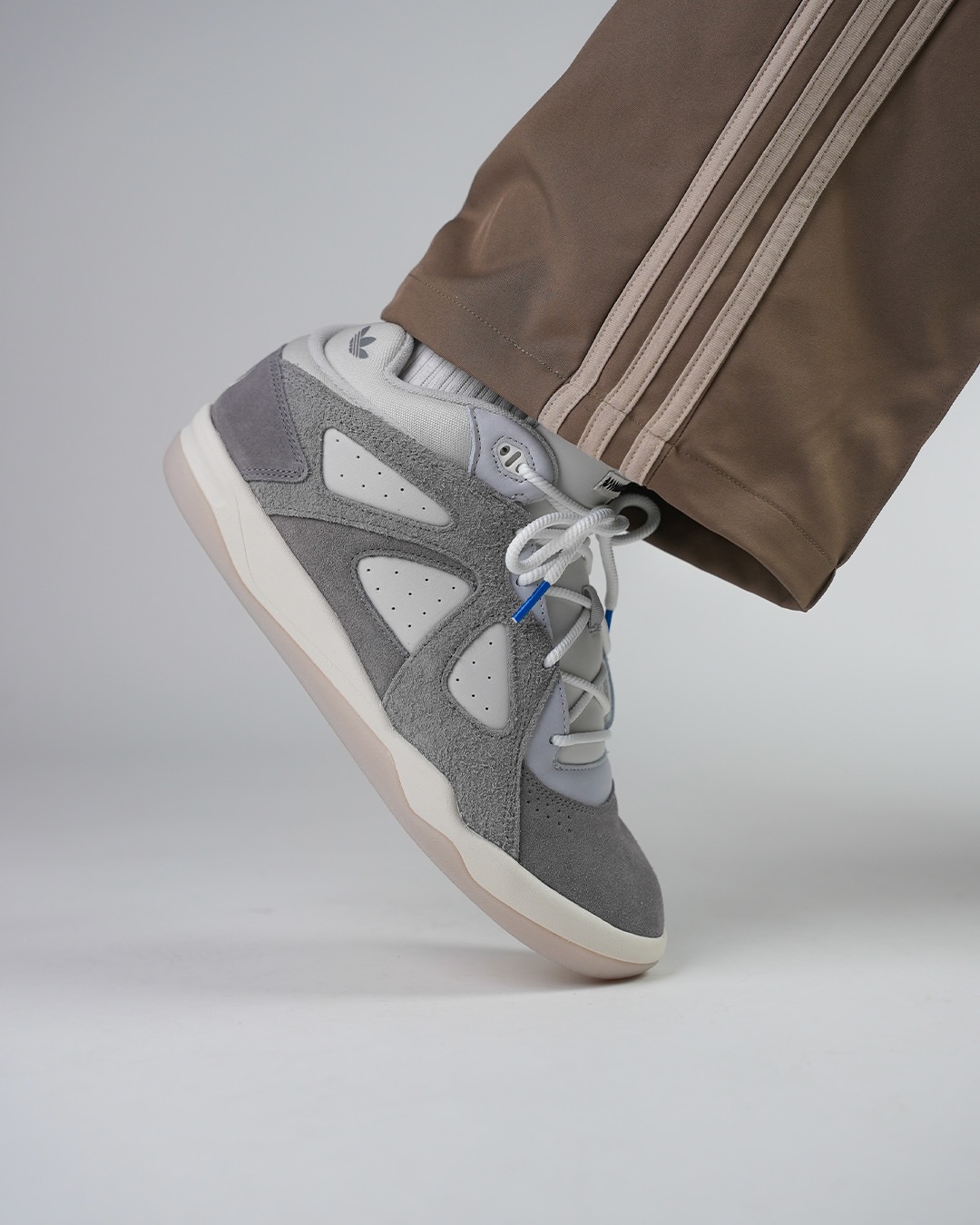 【2026年 11/8 発売予定】BAD BUNNY × adidas Originals BadBo 1.0 & 1.1 (バッドバニー アディダス オリジナルス) [LC5290/LM5057]