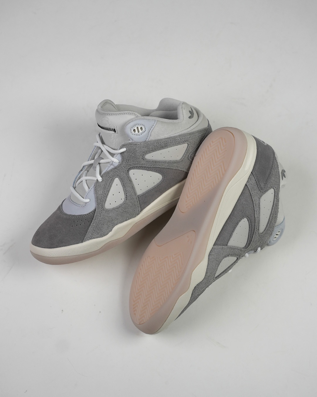 【2026年 11/8 発売予定】BAD BUNNY × adidas Originals BadBo 1.0 & 1.1 (バッドバニー アディダス オリジナルス) [LC5290/LM5057]