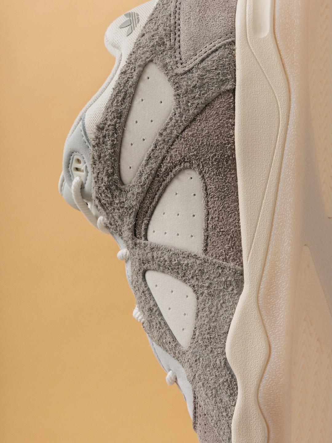 【2026年 11/8 発売予定】BAD BUNNY × adidas Originals BadBo 1.0 & 1.1 (バッドバニー アディダス オリジナルス) [LC5290/LM5057]
