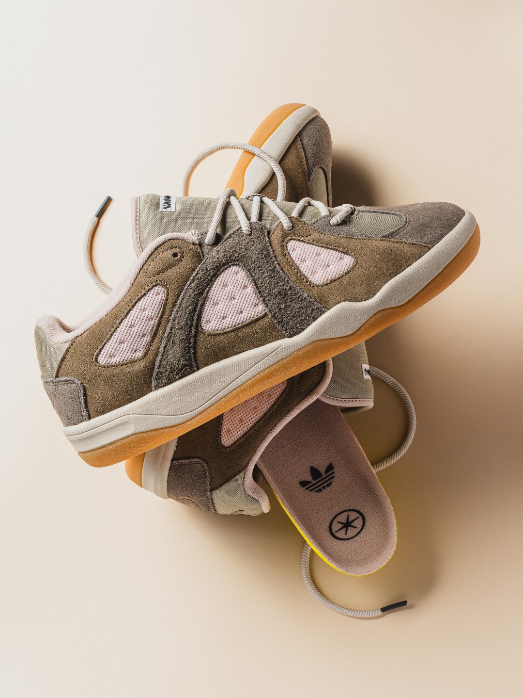 【2026年 11/8 発売予定】BAD BUNNY × adidas Originals BadBo 1.0 & 1.1 (バッドバニー アディダス オリジナルス) [LC5290/LM5057]