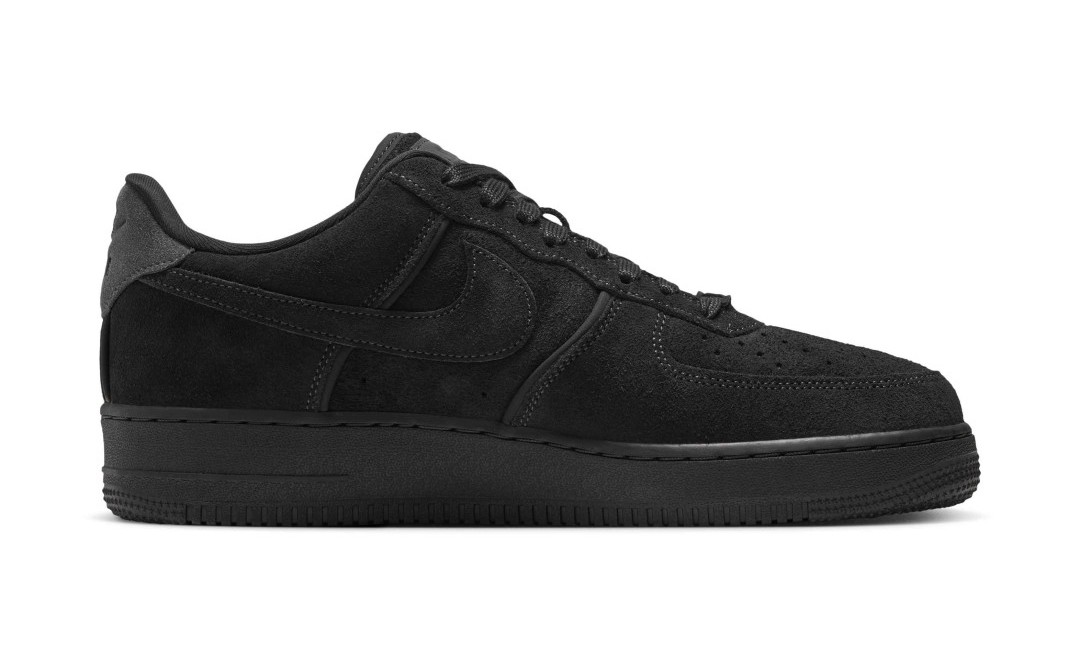 【2026年 10/26 発売】NIKE AIR FORCE 1 07 LOW “Black Suede/Anthracite” (ナイキ エア フォース ロー “ブラックスエード/アンスラサイト”) [IV3472-002]