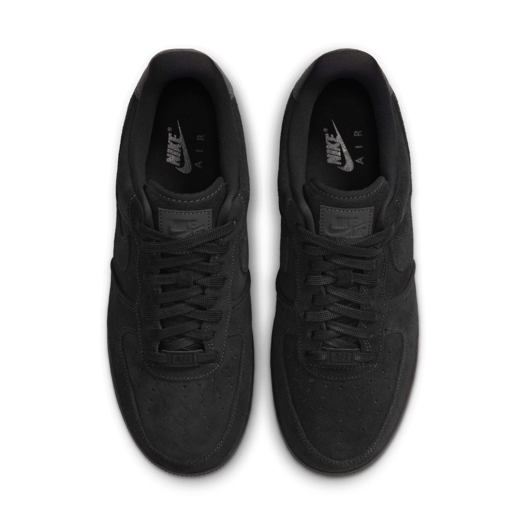 【2026年 10/26 発売】NIKE AIR FORCE 1 07 LOW “Black Suede/Anthracite” (ナイキ エア フォース ロー “ブラックスエード/アンスラサイト”) [IV3472-002]