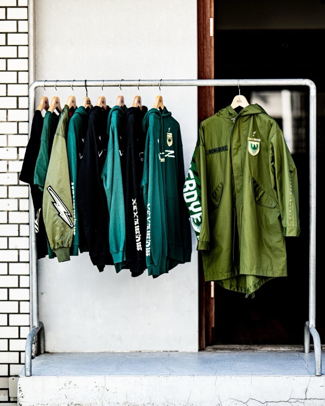 東京ヴェルディ × WHIZ LIMITED コラボアイテム “For the supporters. For the team.”が発売 (TOKYO VERDY ウィズ)