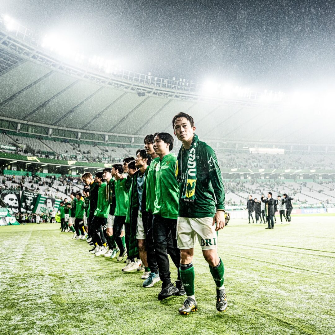 東京ヴェルディ × WHIZ LIMITED コラボアイテム “For the supporters. For the team.”が発売 (TOKYO VERDY ウィズ)