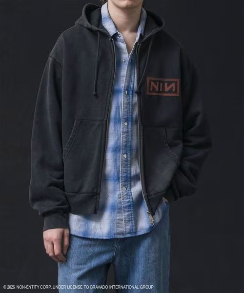 NINE INCH NAILS × monkey time 2026 FW 別注 “プリント ジップ フーディー”が11月上旬 発売 (ナイン・インチ・ネイルズ モンキータイム)